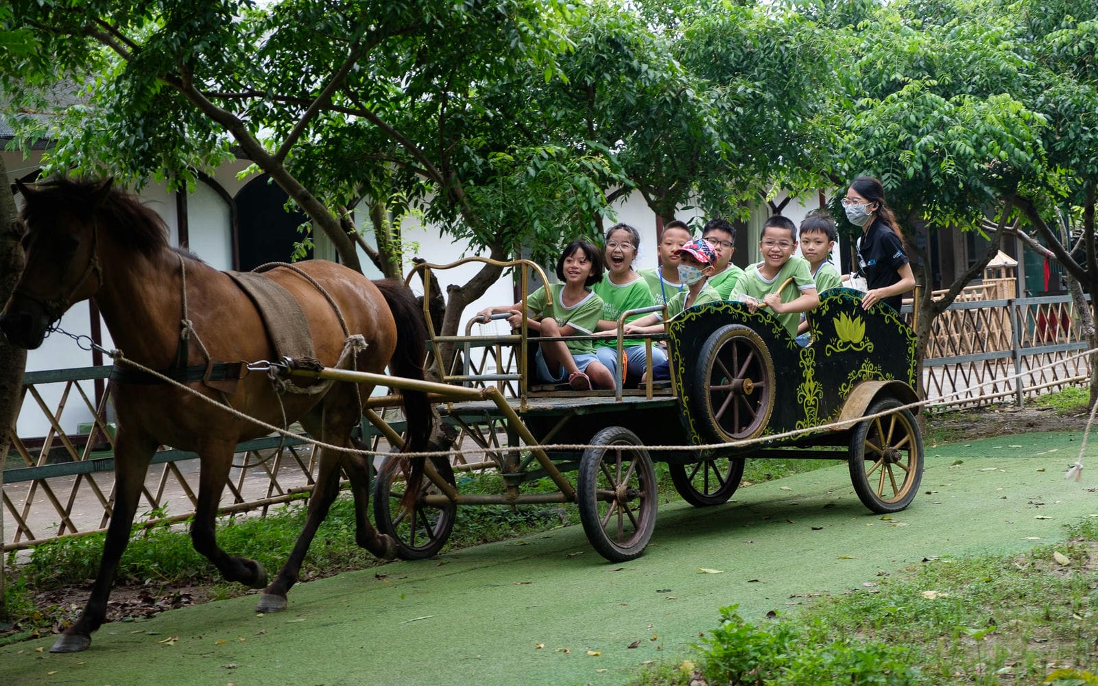 TRẢI NGHIỆM TRANG TRẠI GIÁO DỤC ERAHOUSE 